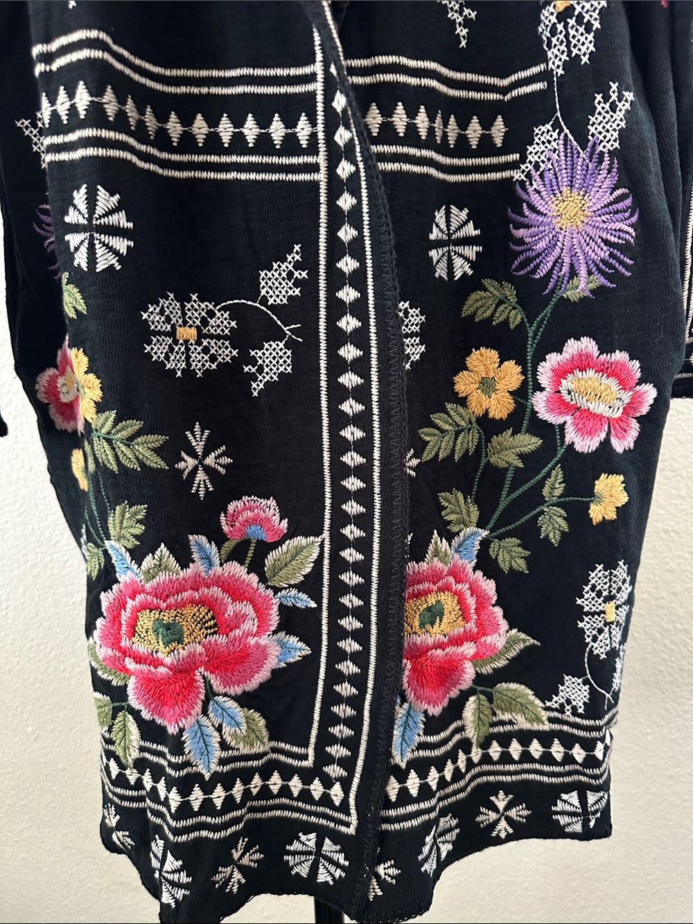 Johnny Was BIYA Black Cotton Embroidered Lilla Hoodie Duster Sweater sz Med NEW - Picture 5 of 14
